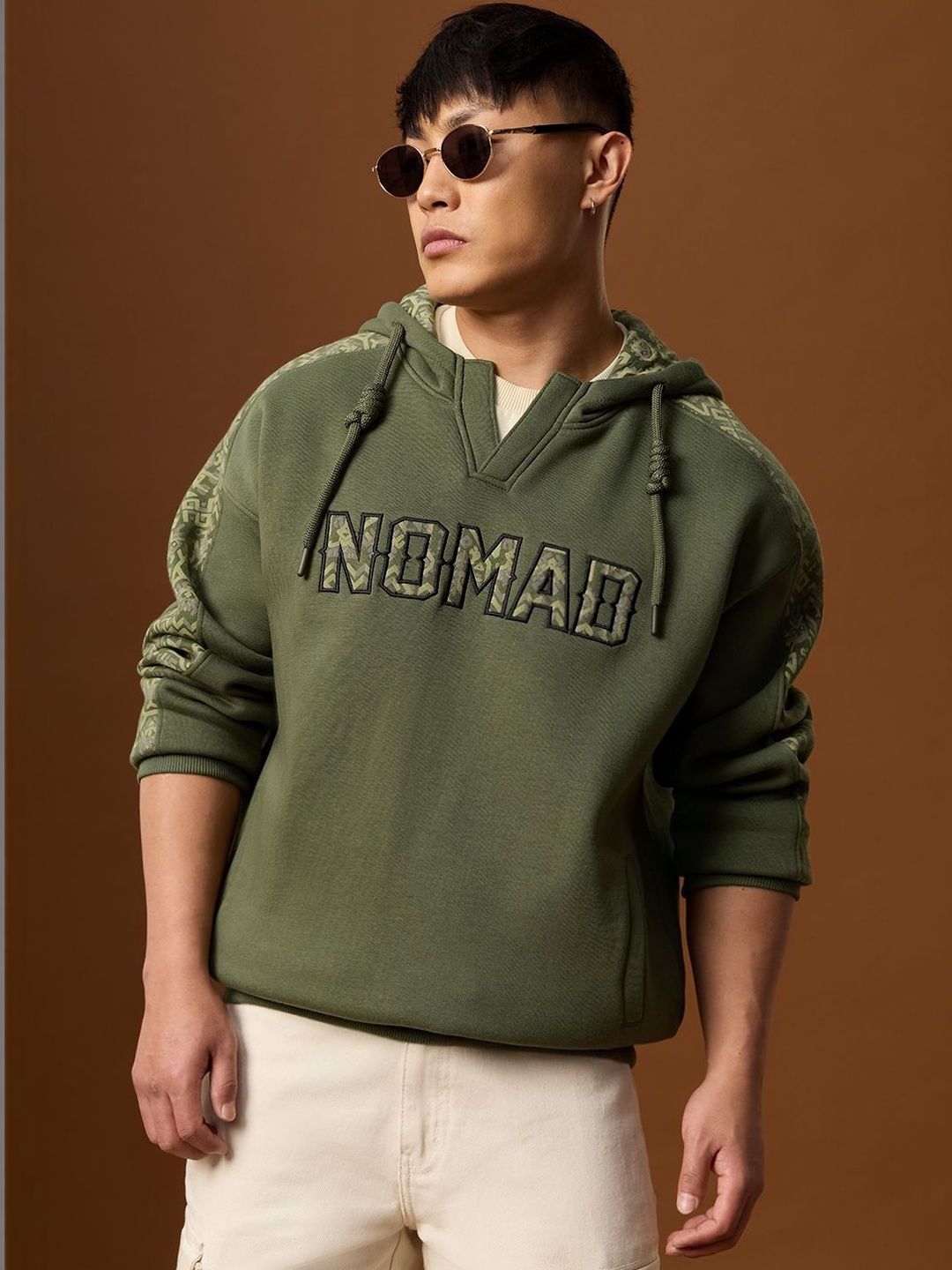 TSS Originals Globetrotter|The Souled Store - Men Typographic Oversized Fit Sweatshirt