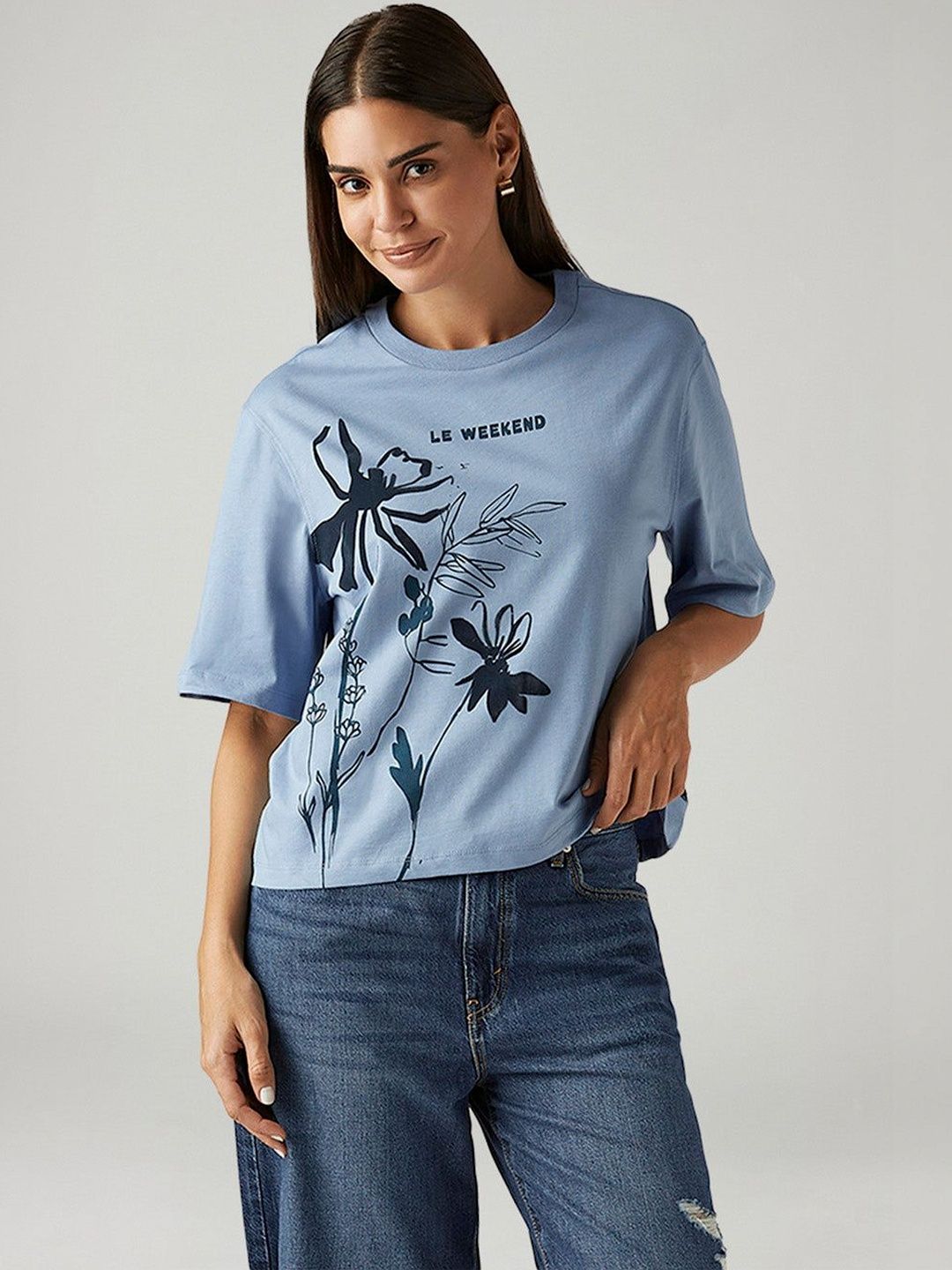 Levis Women's Floral Light Blue Relaxed Fit T-shirt
