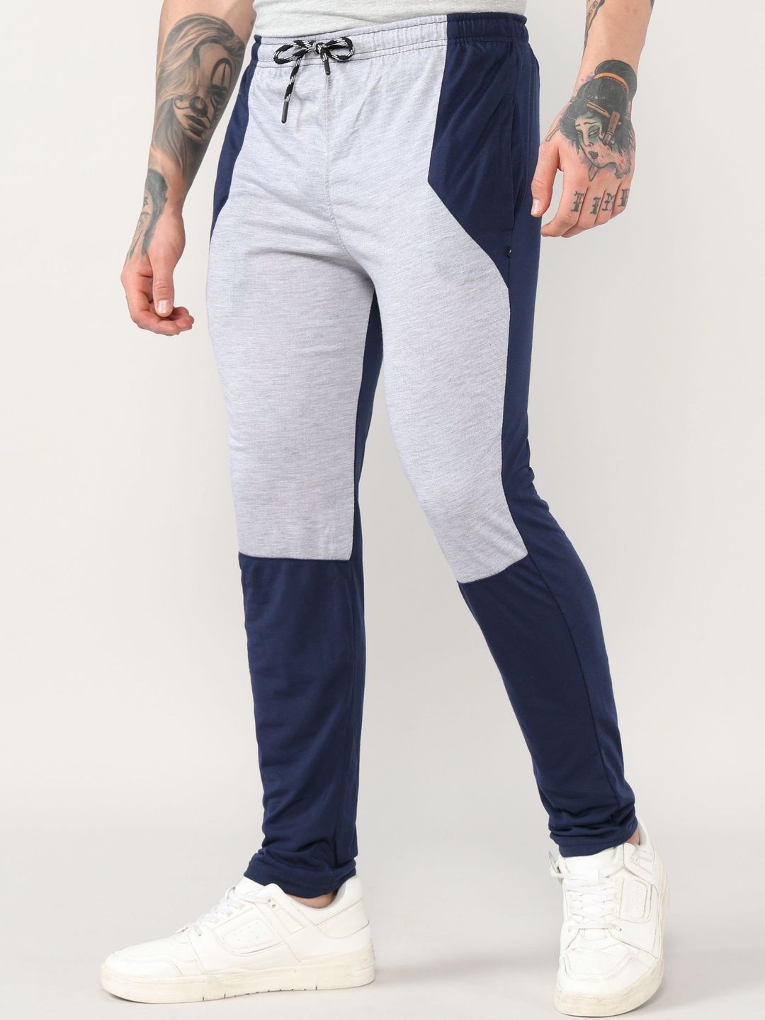 Tee town Men Regular Fit Colourblocked Training Joggers-image-2