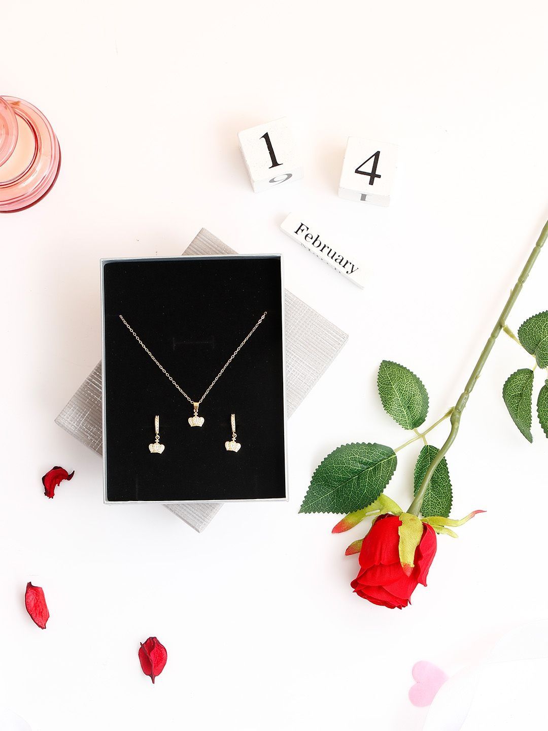 Archies Red Valentines Day Gift Set-picture-16