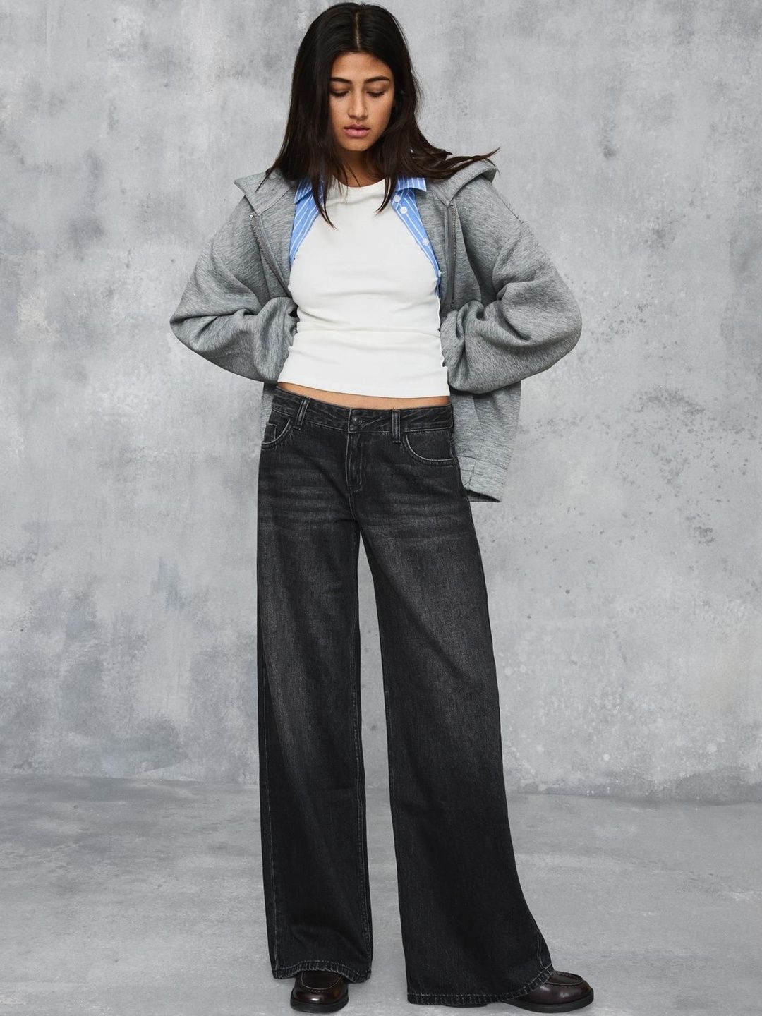 Bershka Low-Rise Wide-Leg Jeans-picture-45