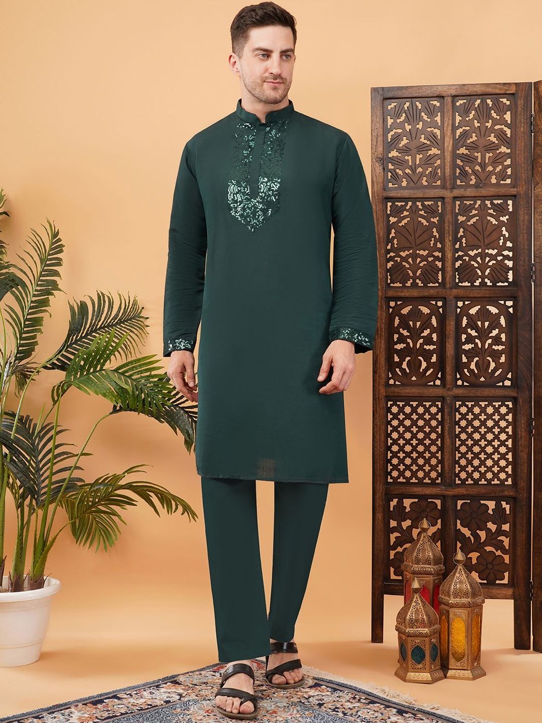 HERE&NOW Men Embroidered Sequinned Kurta-picture-41
