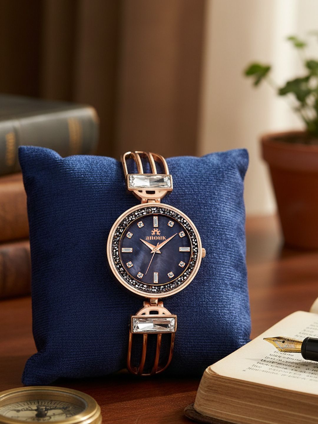 Anouk Women Embellished Dial & Bracelet Style Straps Analogue Watch ANW-050-GRY