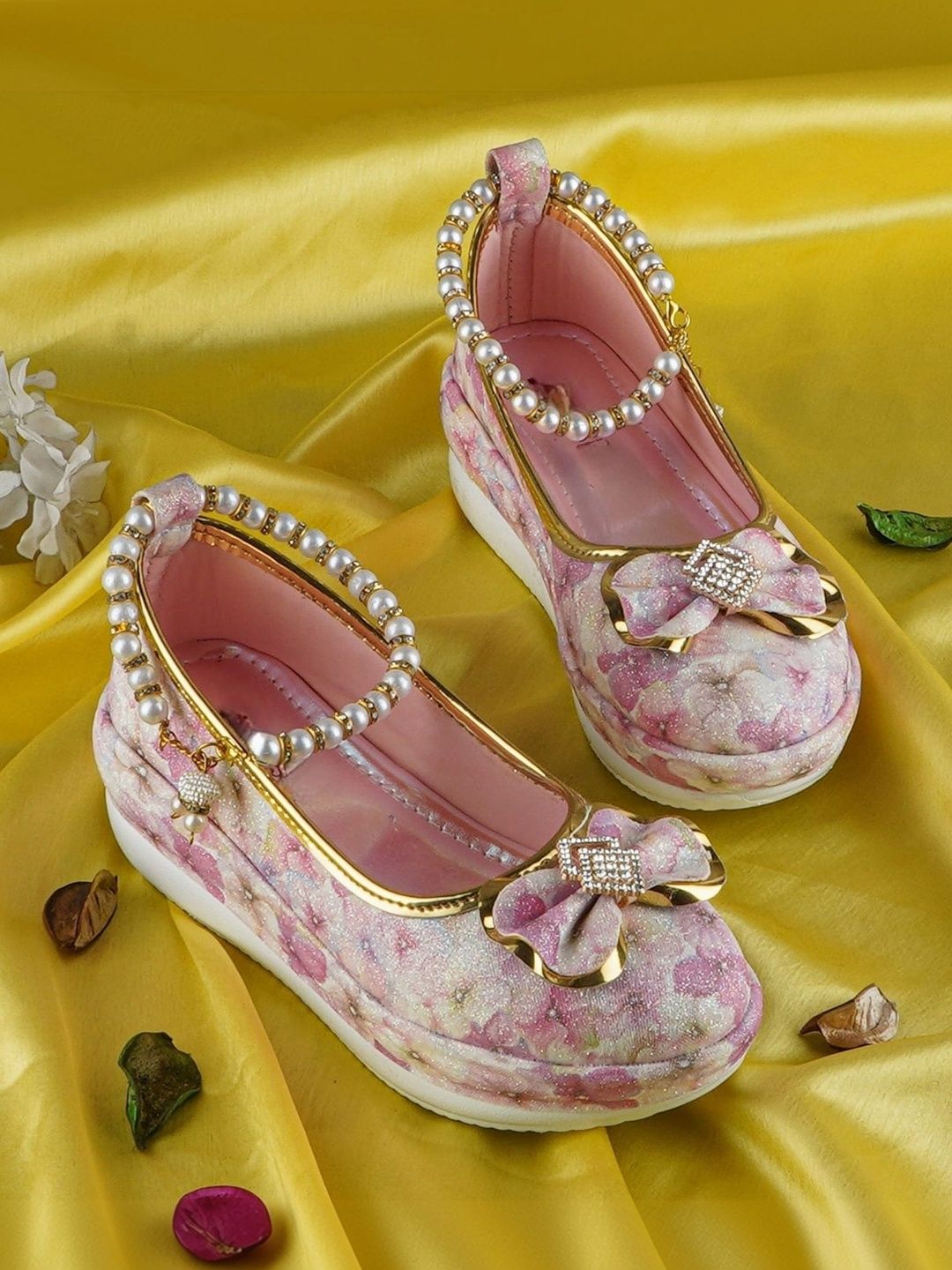 LMG Lifestyle Girls Shoe-Style Sandals