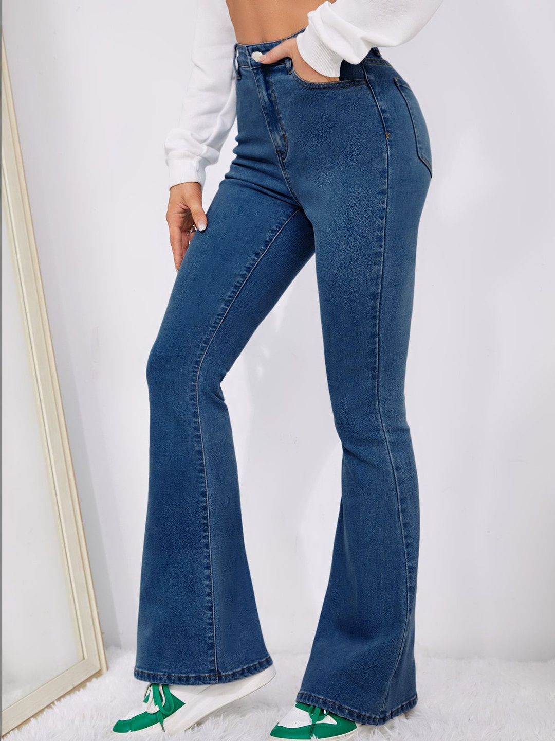 MULVARI Women Slim Fit Low-Rise Light Fade Jeans-picture-16