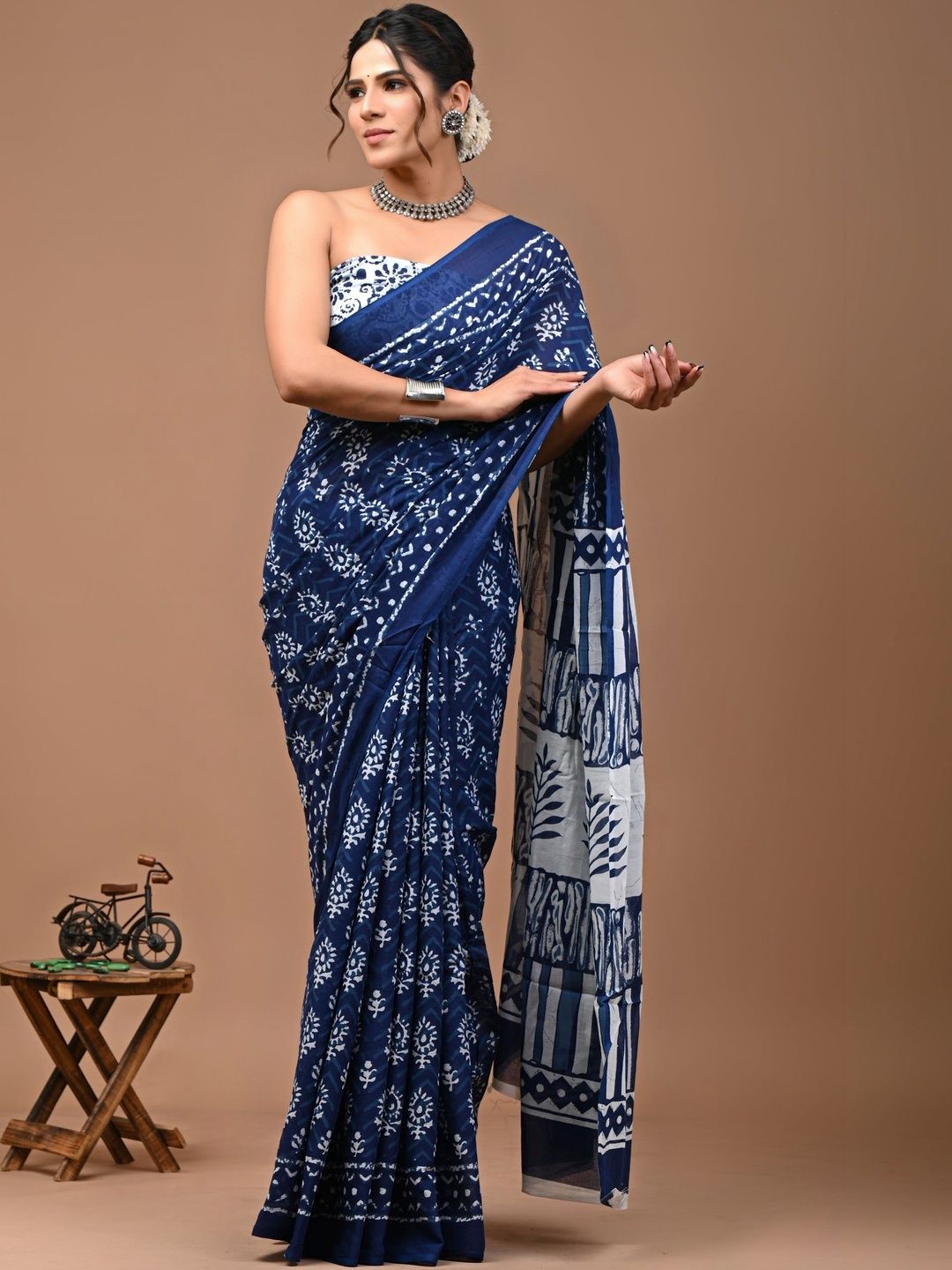HERE&NOW Batik Pure Cotton Handloom Ikat Saree-picture-24