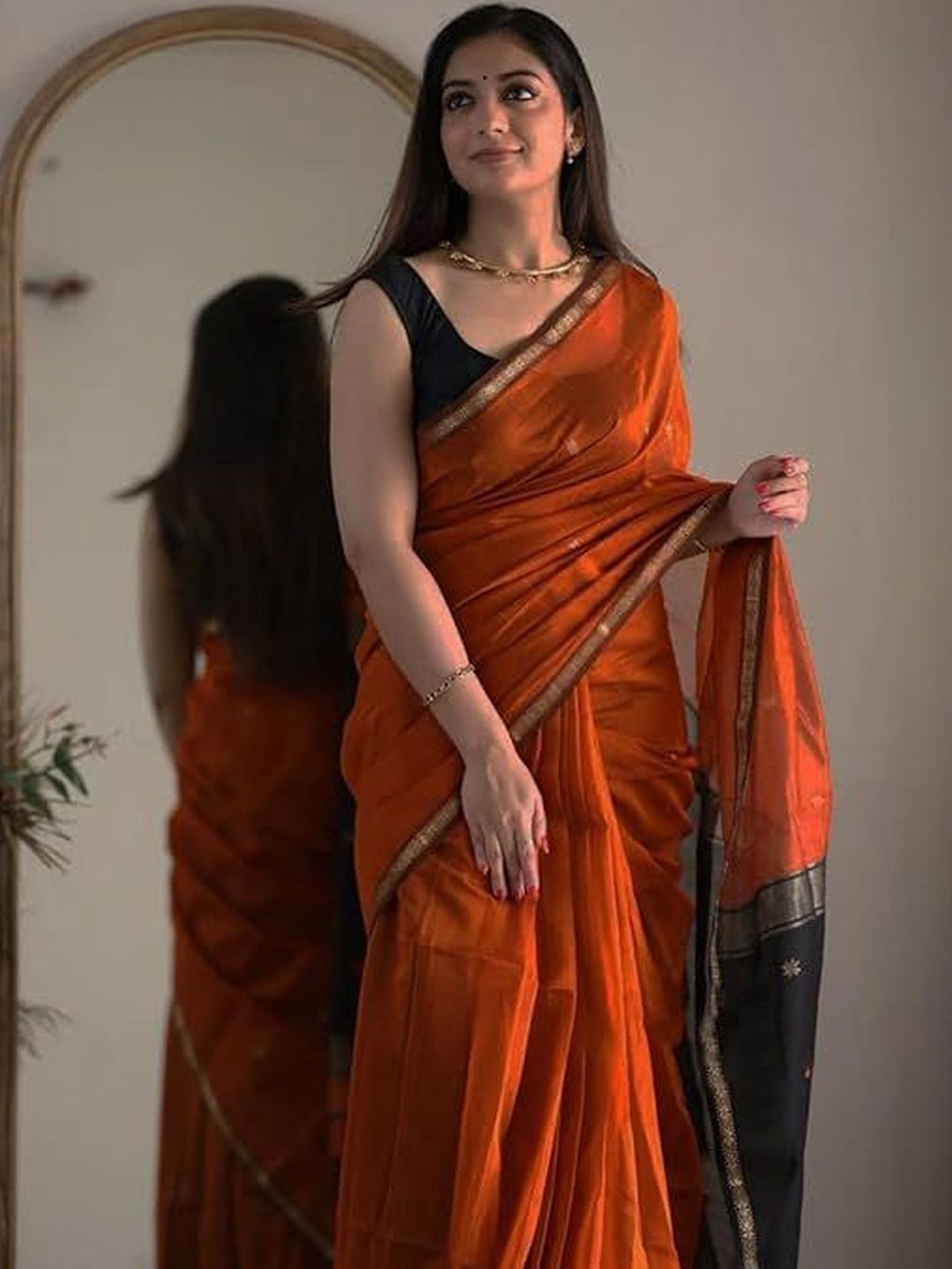 MISS WEARS Woven Design Zari Saree-picture-28