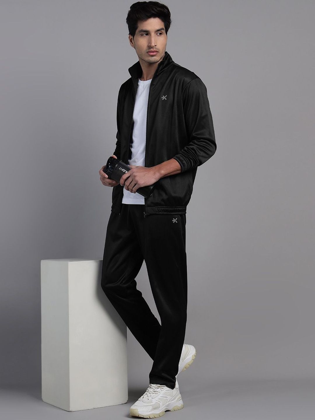 HRX by Hrithik Roshan Mock Collar Mid-Rise Tracksuits-picture-36