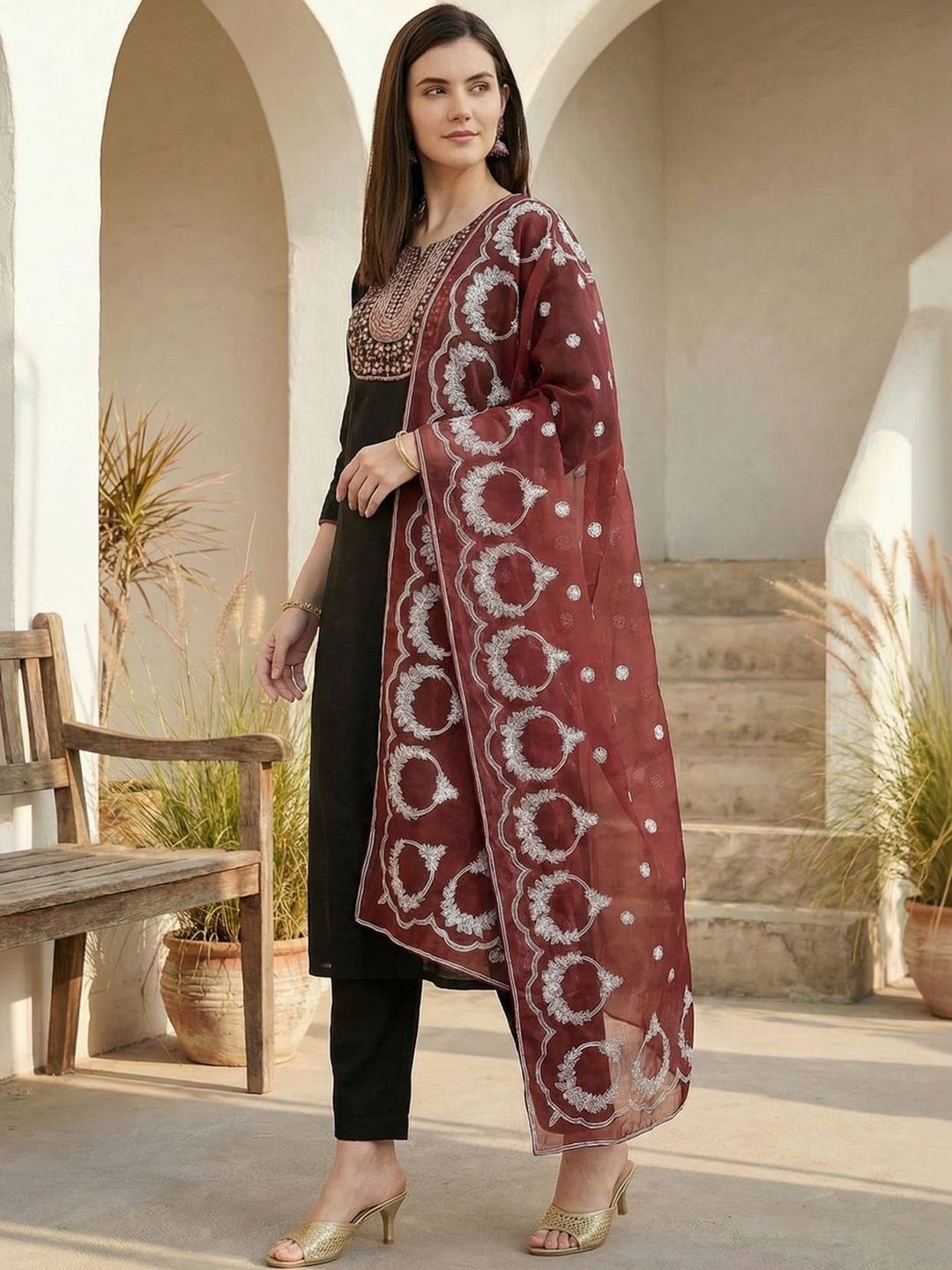 Indo Era Ethnic Motifs Printed Organza Dupatta with Thread Work-picture-28