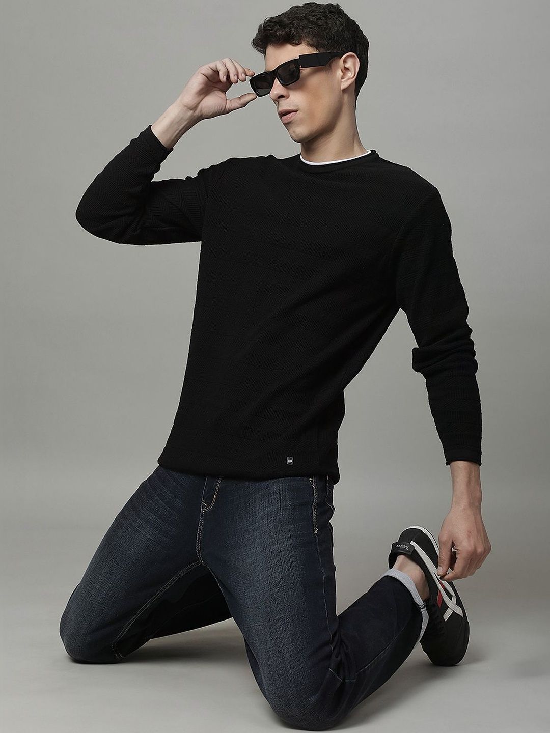 Cantabil Men Pullover-image-5