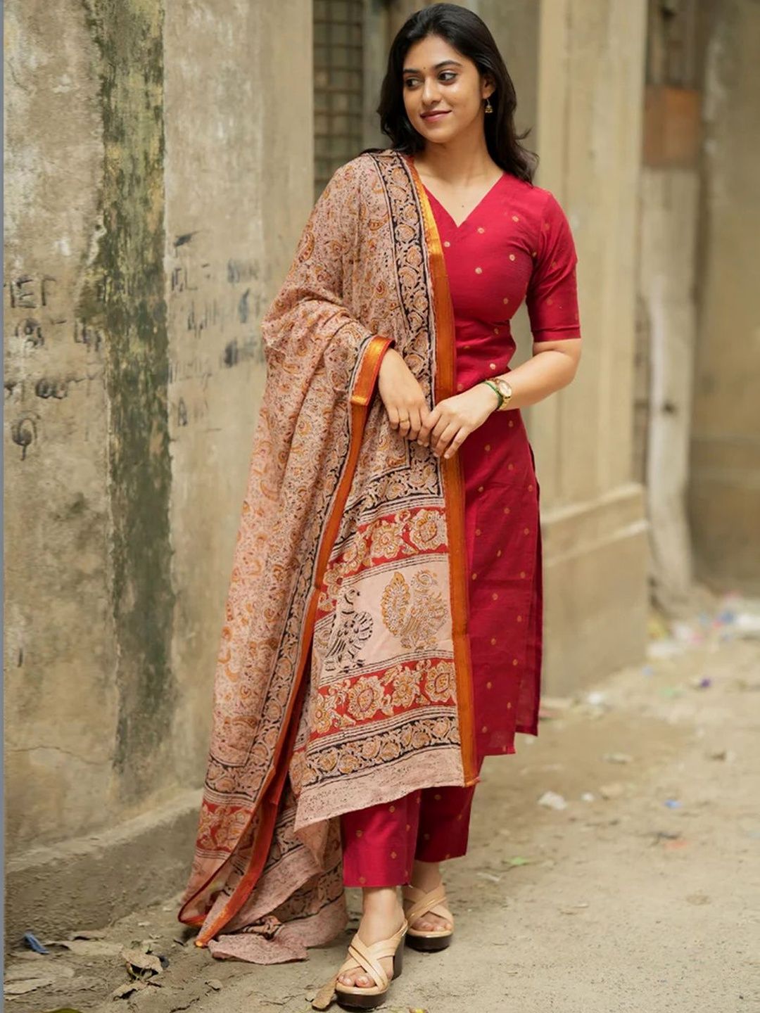 GoSriKi Women Ethnic Motifs Printed Regular Kurta with Trousers & With Dupatta-picture-12