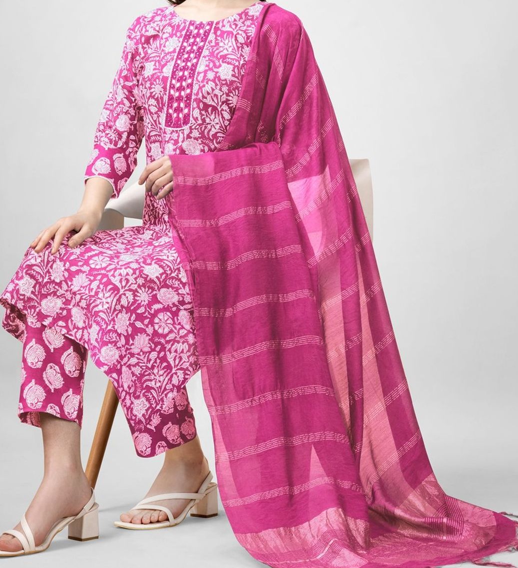 Buy PITRIS Women Floral Printed Regular Thread Work Kurta With Trousers ...