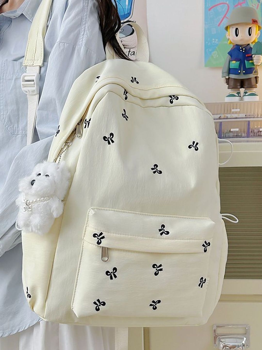 StyleCast x Revolte Women Graphic Applique Backpack-picture-20