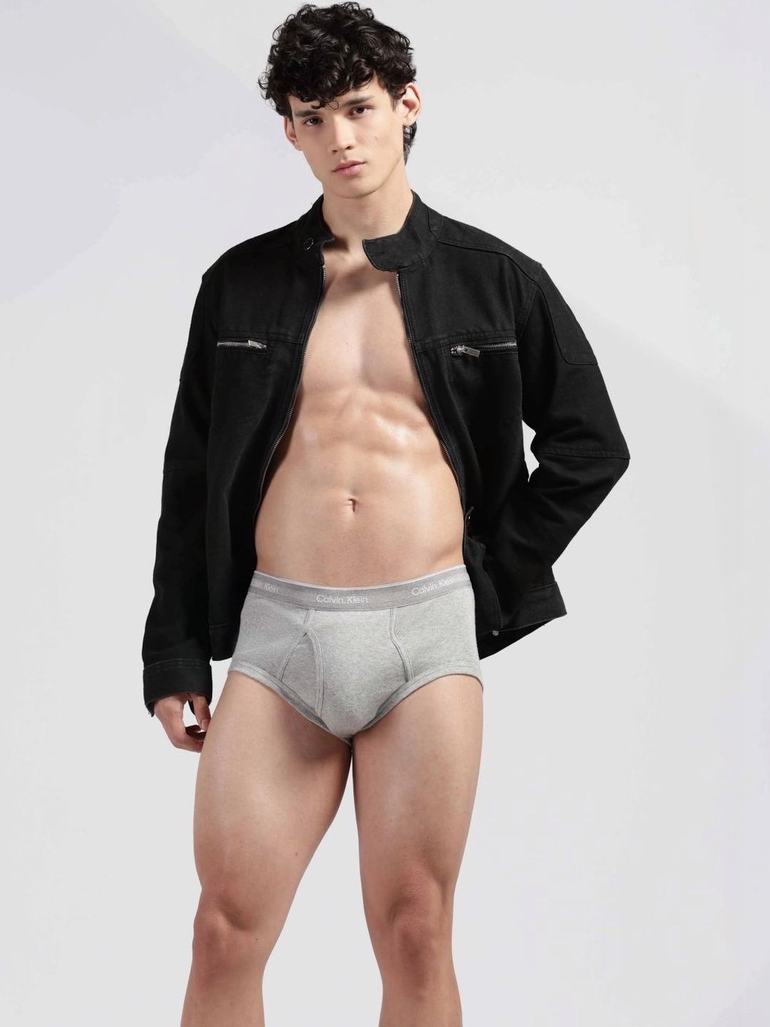 Calvin Klein Underwear Pure Cotton Low-Rise Basic Briefs-image-23