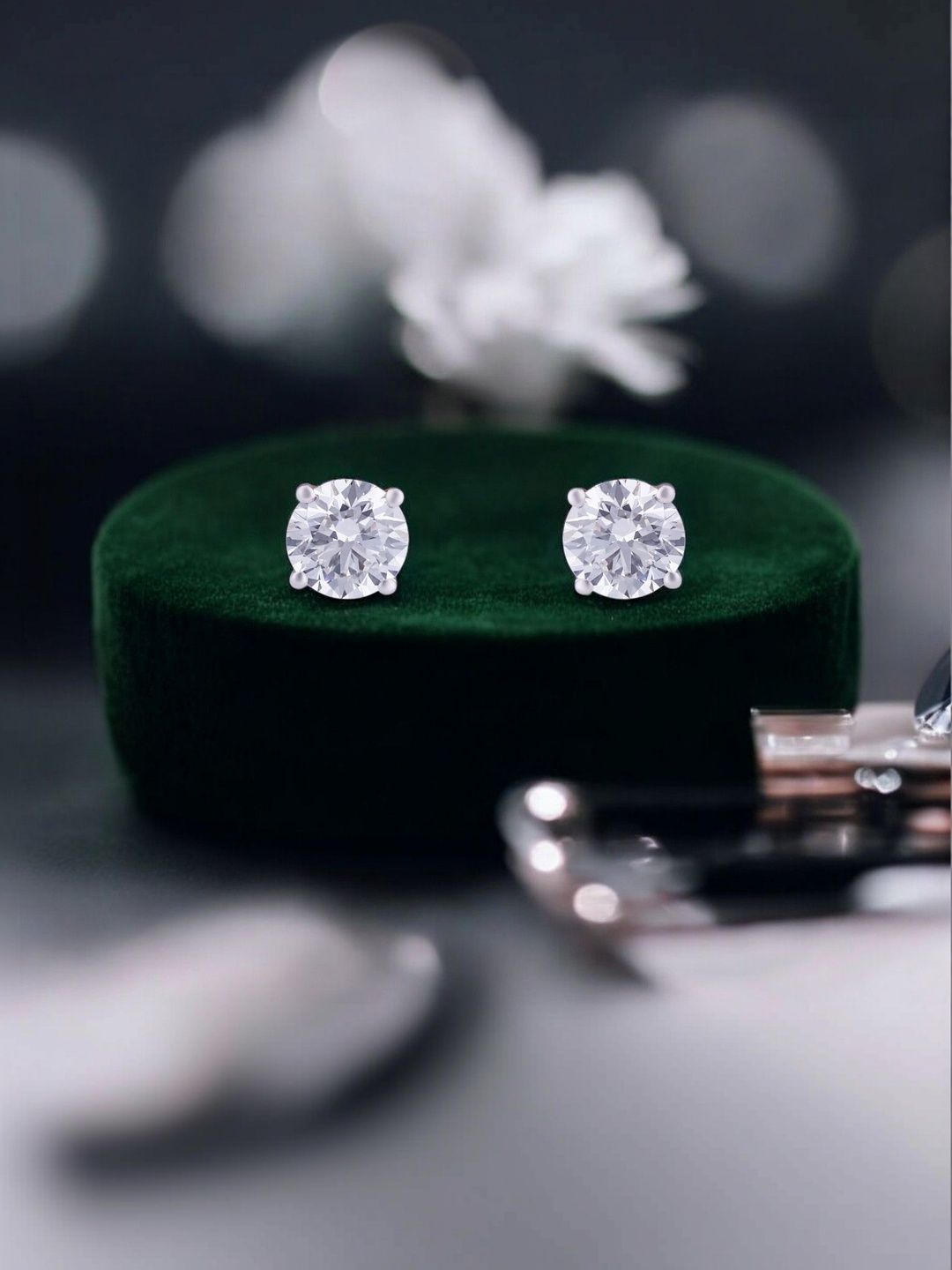 Crash.Club By CKC 18Kt Gold Earrings With 3.04 Ct Lab Grown Diamond -2.54g-image-4
