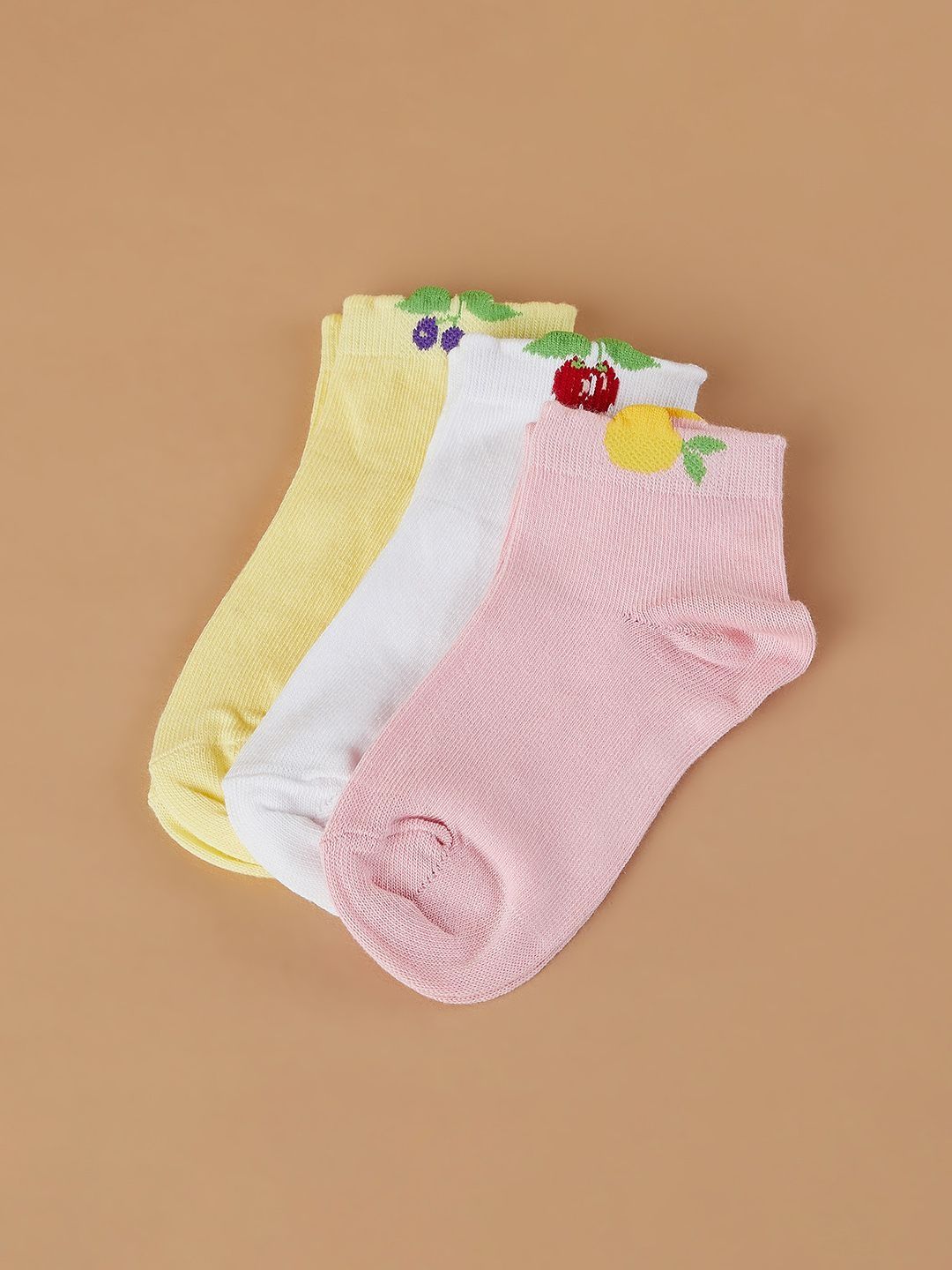 Fame Forever by Lifestyle Girls Pack Of 3 Printed Cotton Ankle-Length Socks-picture-22