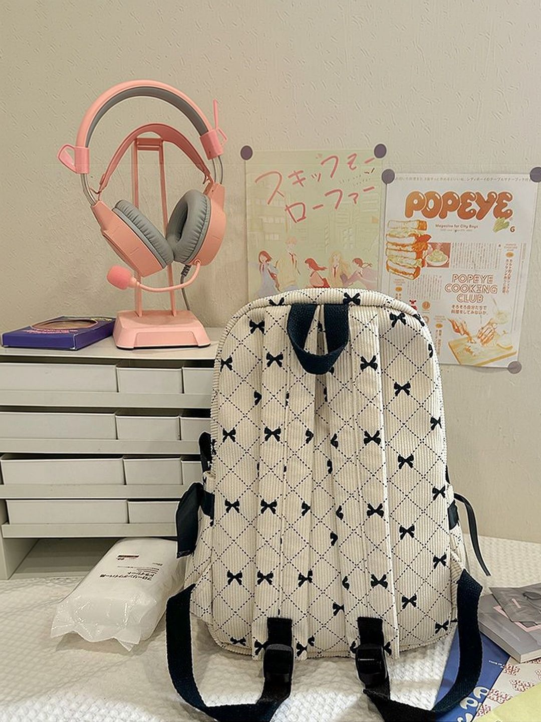 StyleCast x Revolte Women Graphic Backpack-picture-16