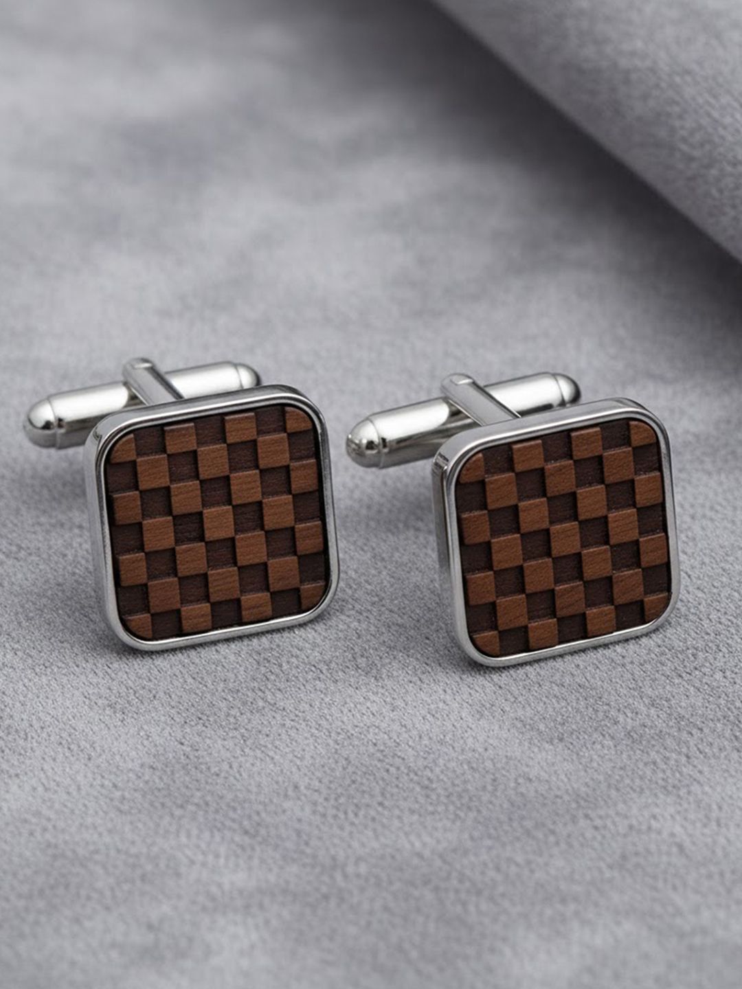 Peora Cufflink-picture-19