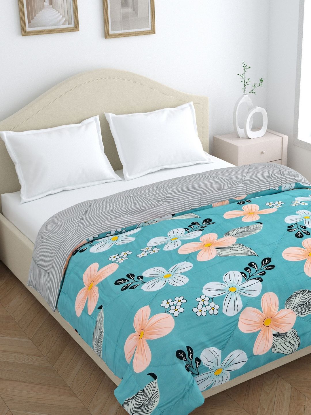 Home Ecstasy Black & Turquoise Blue Floral Microfiber Mild Winter 150 GSM Comforter-image-7
