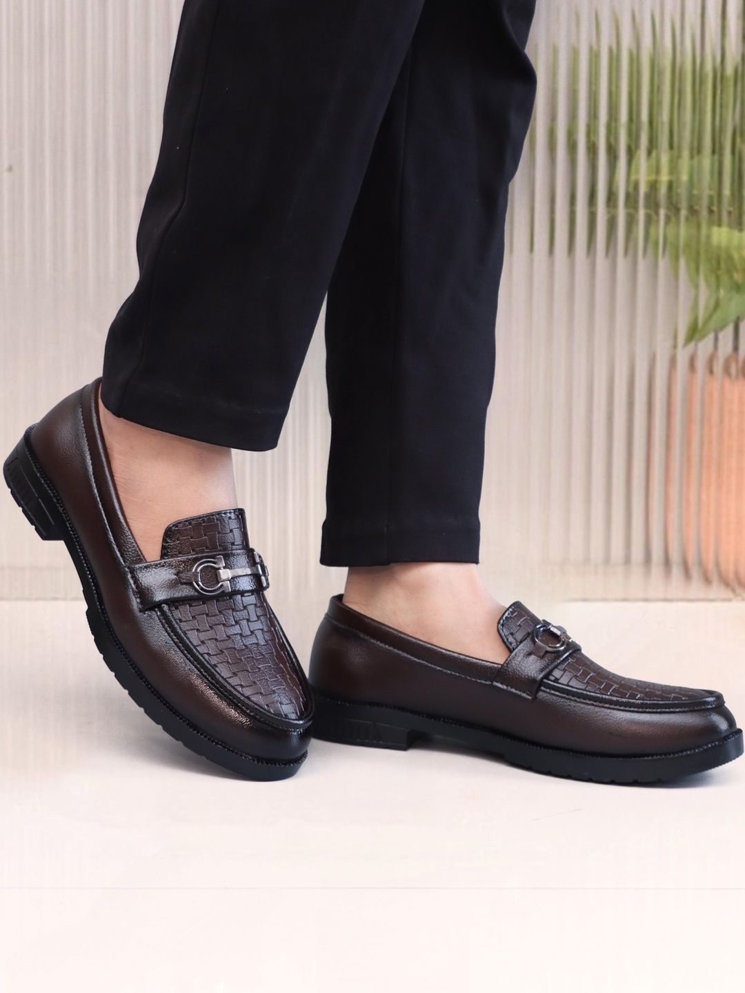 SHUAN Textured Round Toe Slip-On Formal Loafers-picture-11