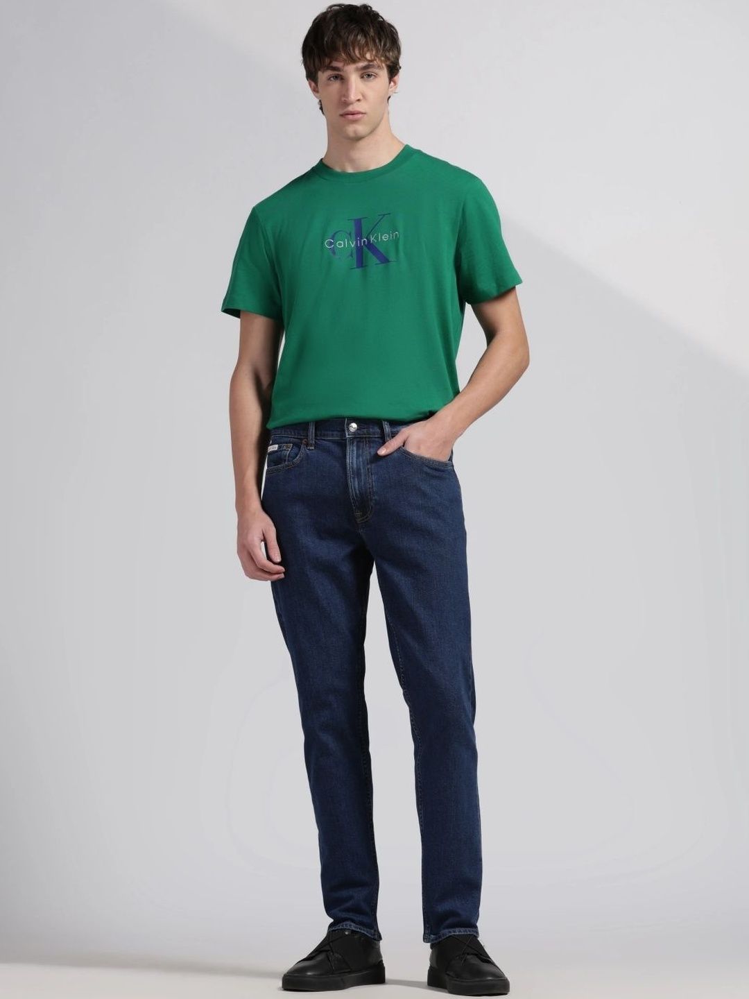 Calvin Klein Jeans Men Relaxed Fit Mid-Rise Jeans-picture-12