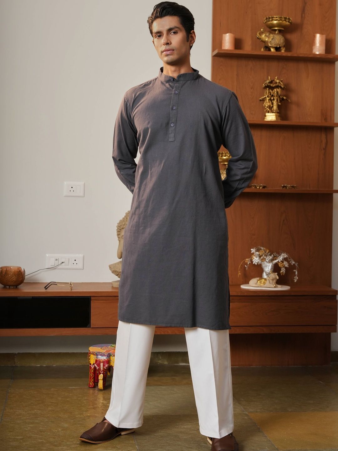 Anouk Men Thread Work Kurta-image-1