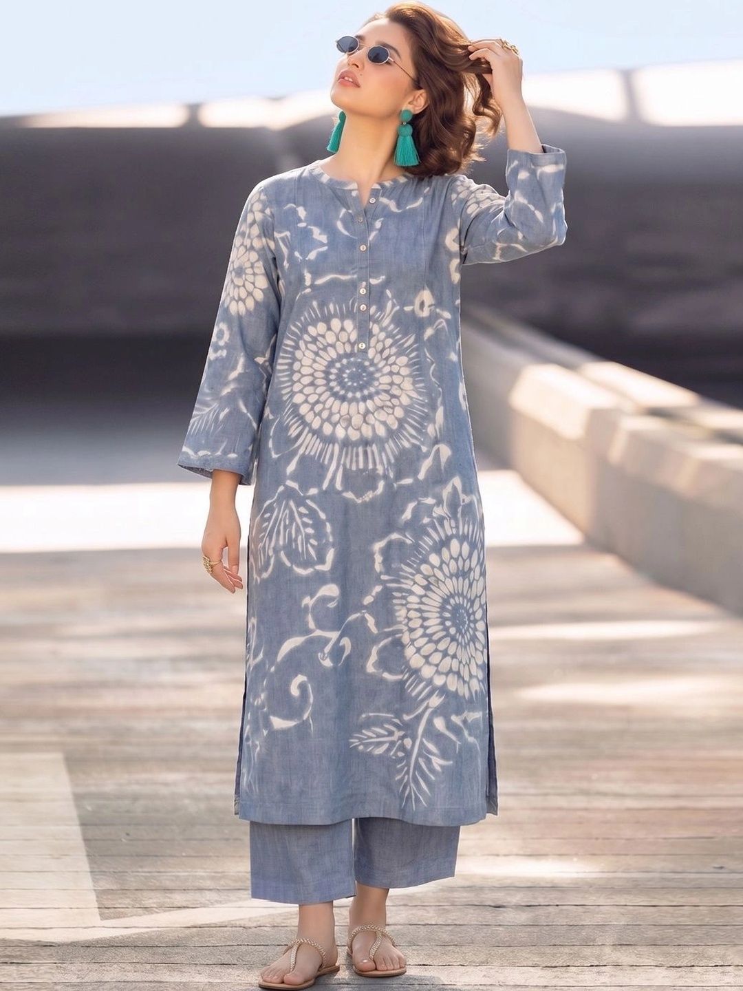 Anouk Women Ethnic Motifs Dyed Regular Kurta with Palazzos-image-16
