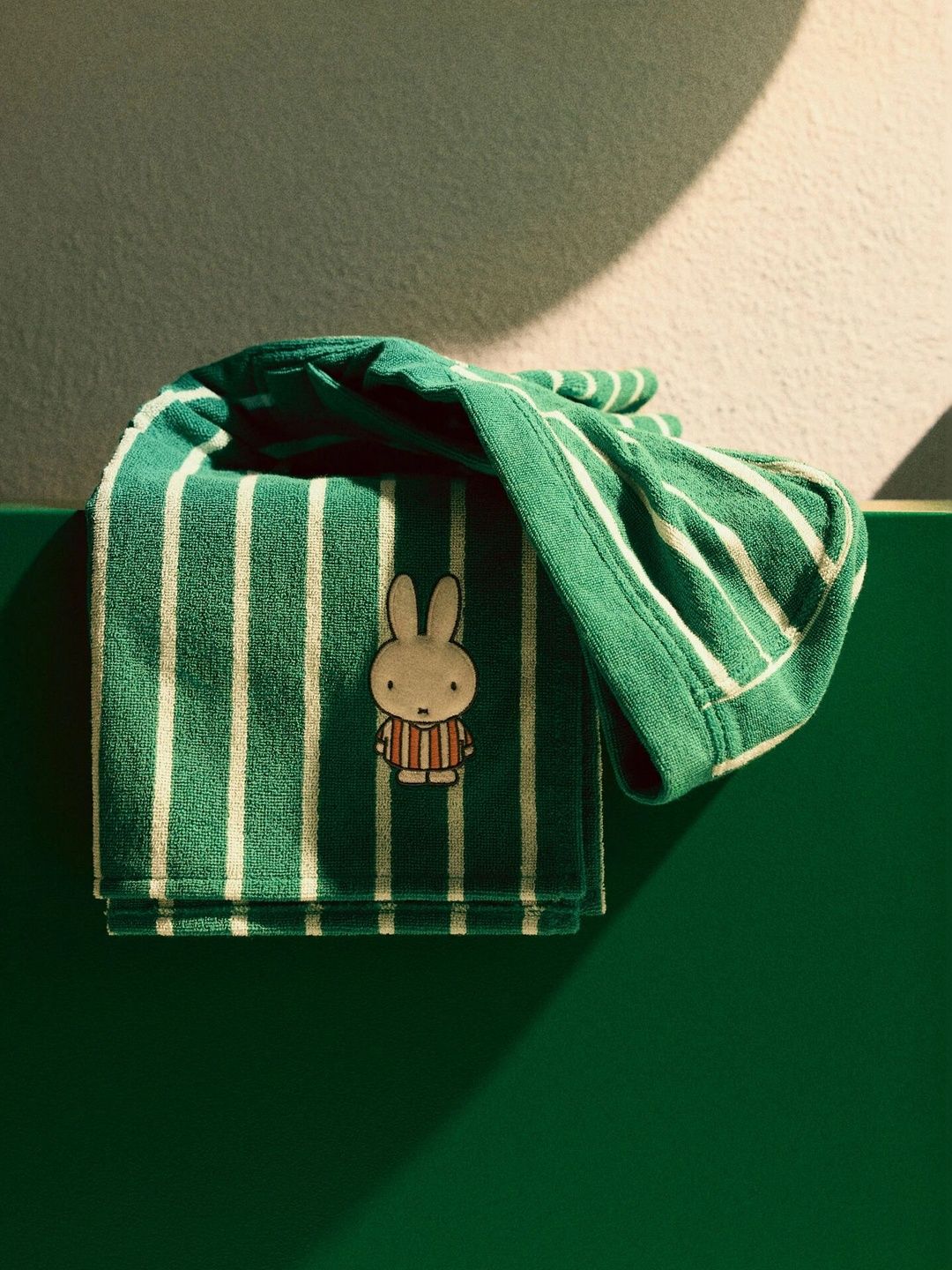 H&M Green Striped Bath Towel-picture-21