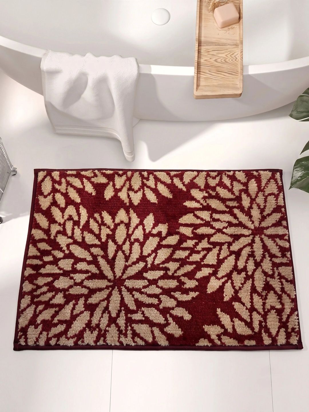 DREAM LIVING Maroon & Beige Mandala Flora Anti-Skid Microfiber Floor Bath Mat-image-3