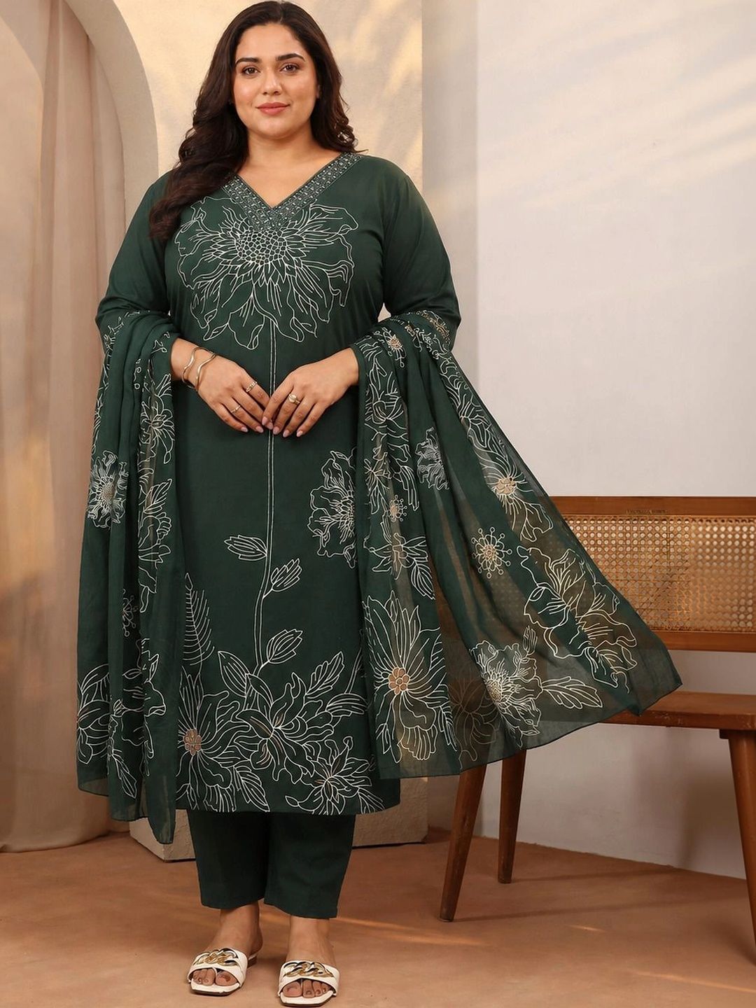 EXTRA LOVE BY LIBAS Women Floral Embroidered Regular Thread Work Kurta with Trousers & With Dupatta-picture-39