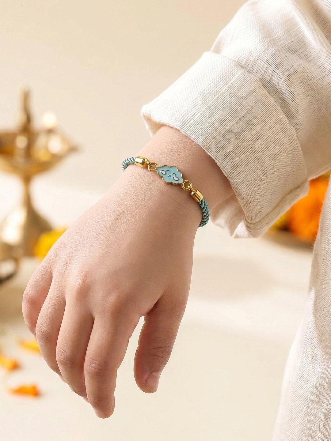 GIVA Thread Rakhi-picture-14