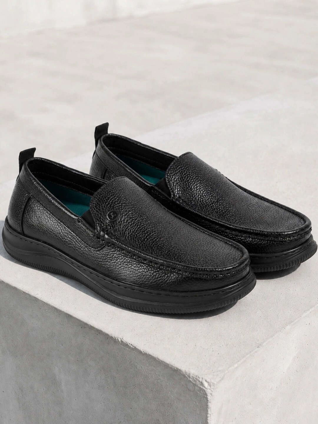 Mochi Men Textured Leather Round Toe Slip-On Loafers Formal Shoes-picture-30