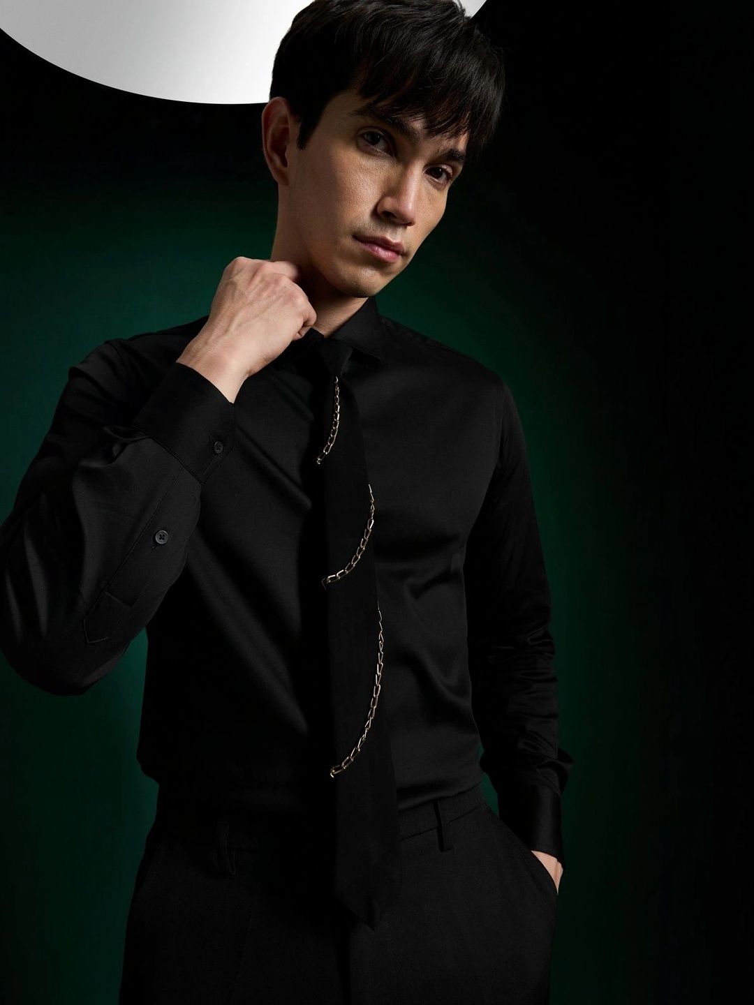 Komal Kothari Men Skinny Tie-picture-17