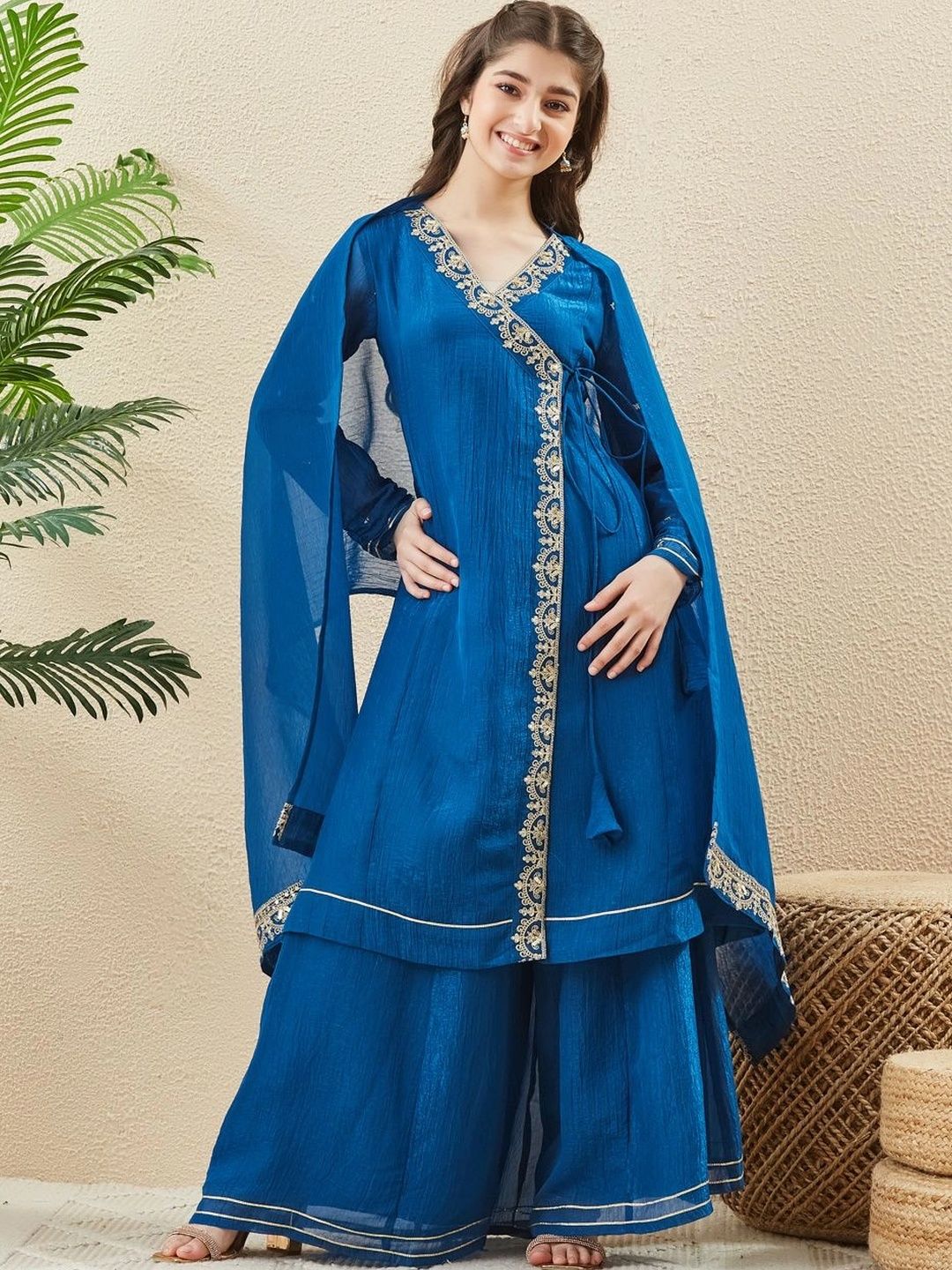CurlyTales Girls Ethnic Motifs Embroidered Angrakha Pure Silk Kurta with Palazzos & With Dupatta-picture-33