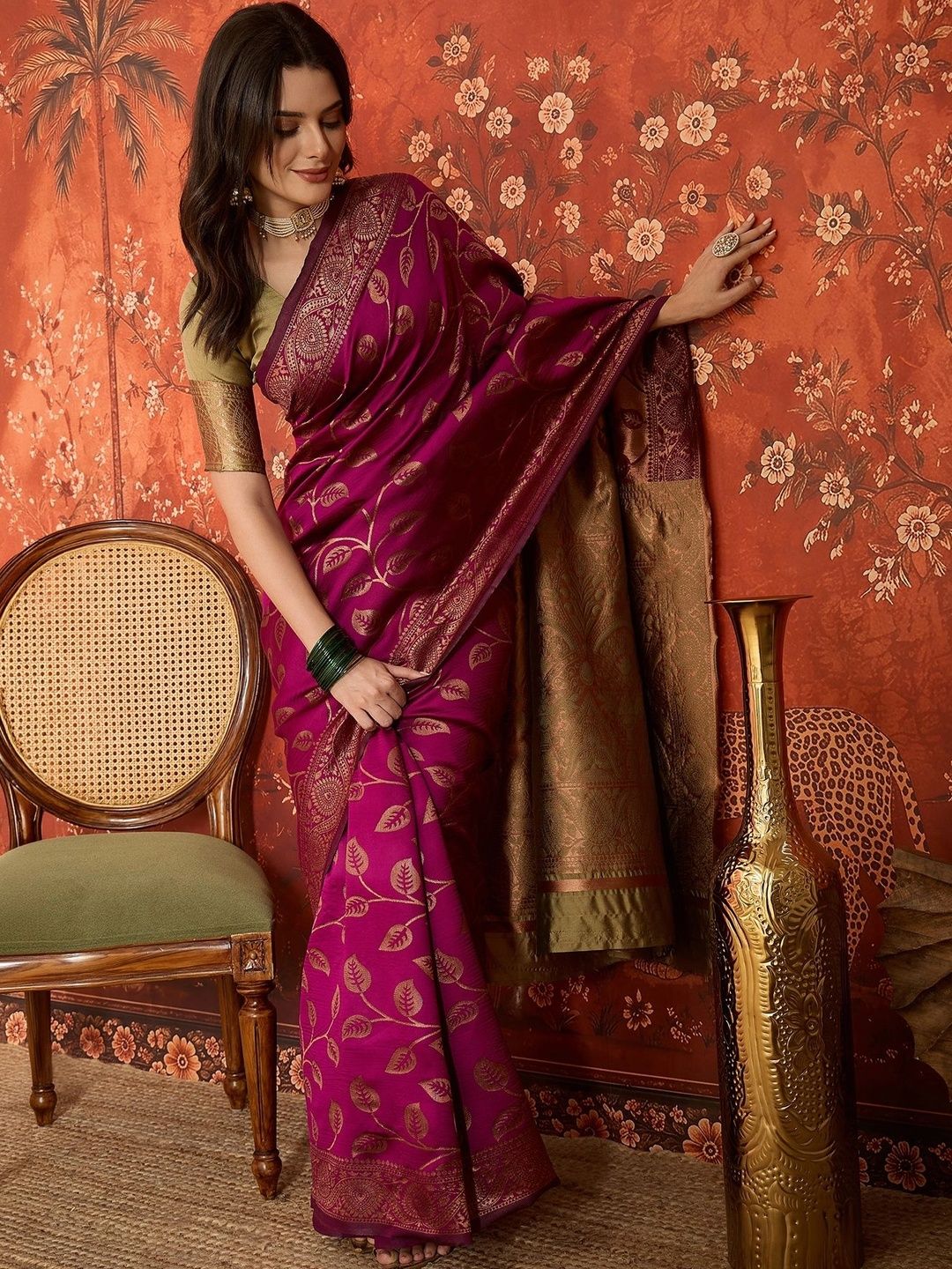 Sangria Woven Design Zari Silk Blend Banarasi Saree-picture-42