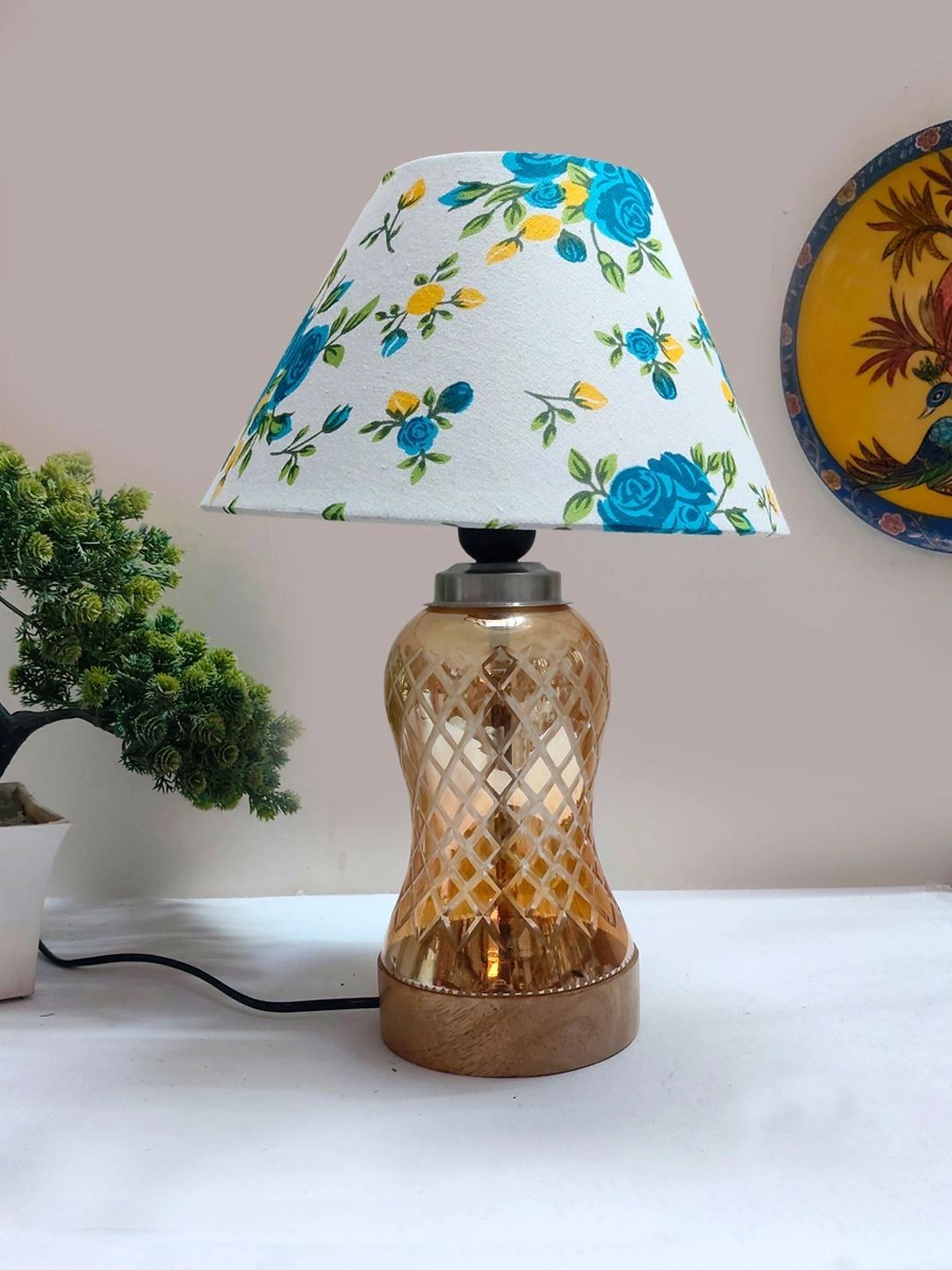 Myntra Elegant Homes Multicoloured Printed Glass Traditional Frusturical Shaped Table Lamp-picture-43
