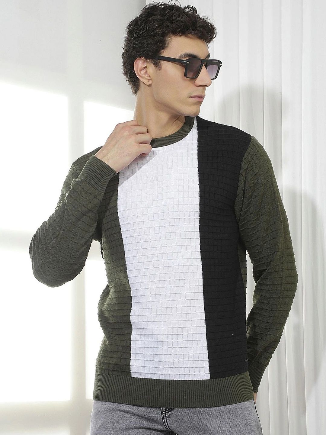 Crimsoune Club Men Colourblocked Pullover-picture-15