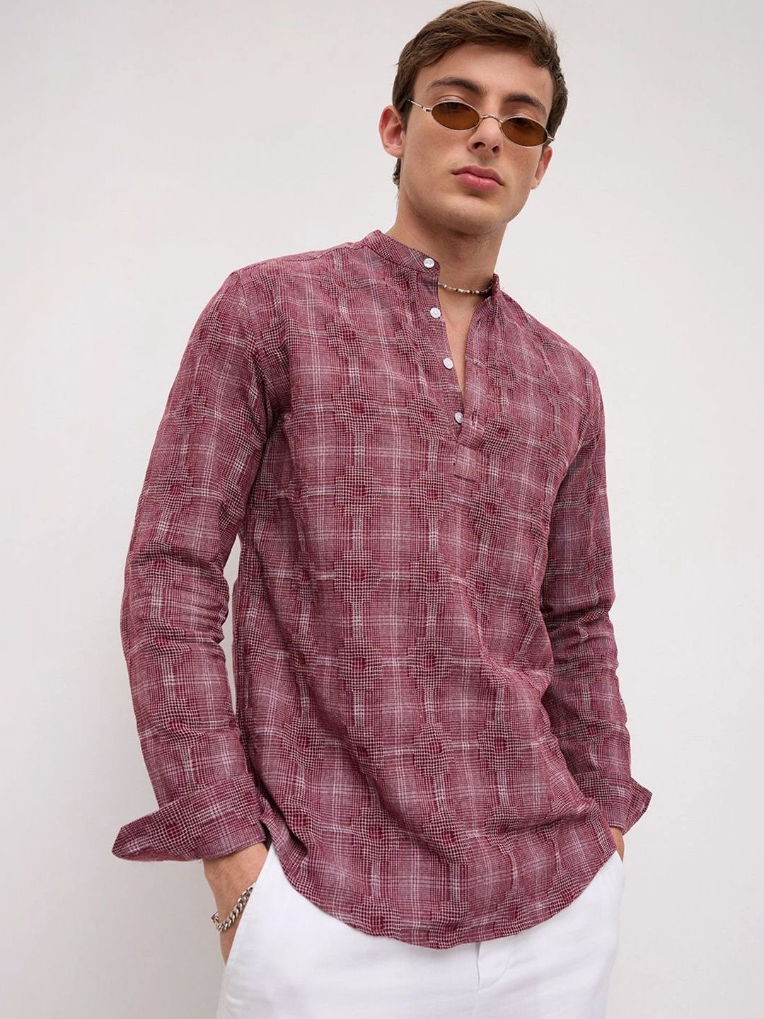 VASTRADO Men Checked Kurta-picture-46