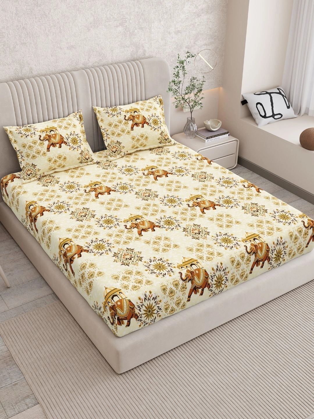 Sangria Yellow Geometric 120 TC King Bedsheet with 2 Pillow Covers-picture-35