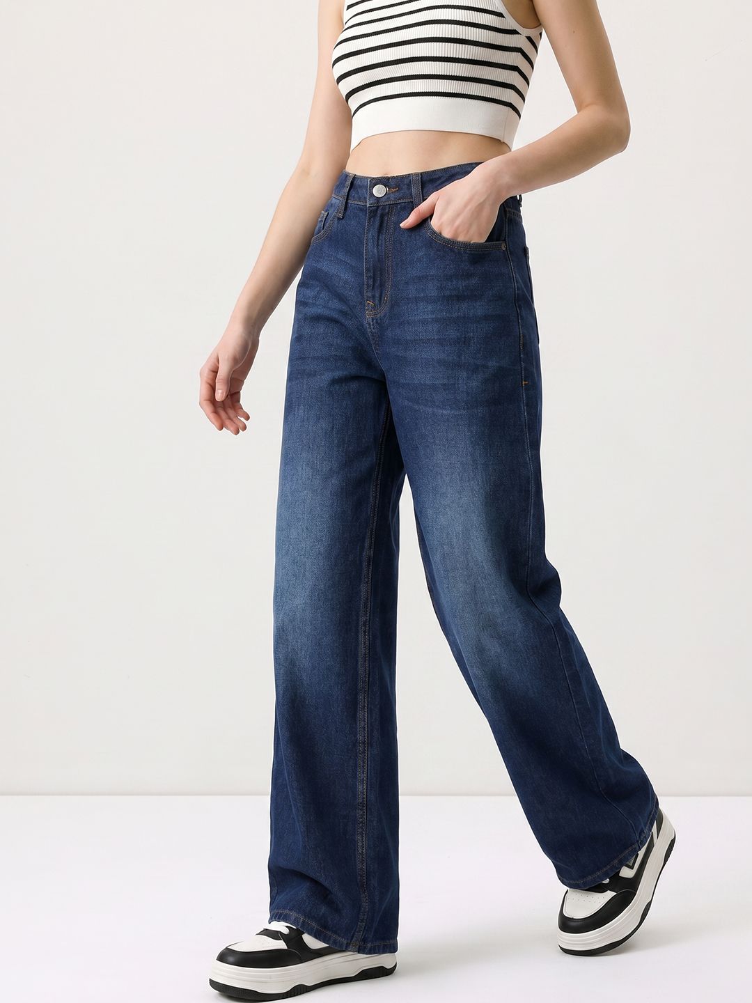 Roadster Women Regular Fit Mid-Rise Jeans-picture-43