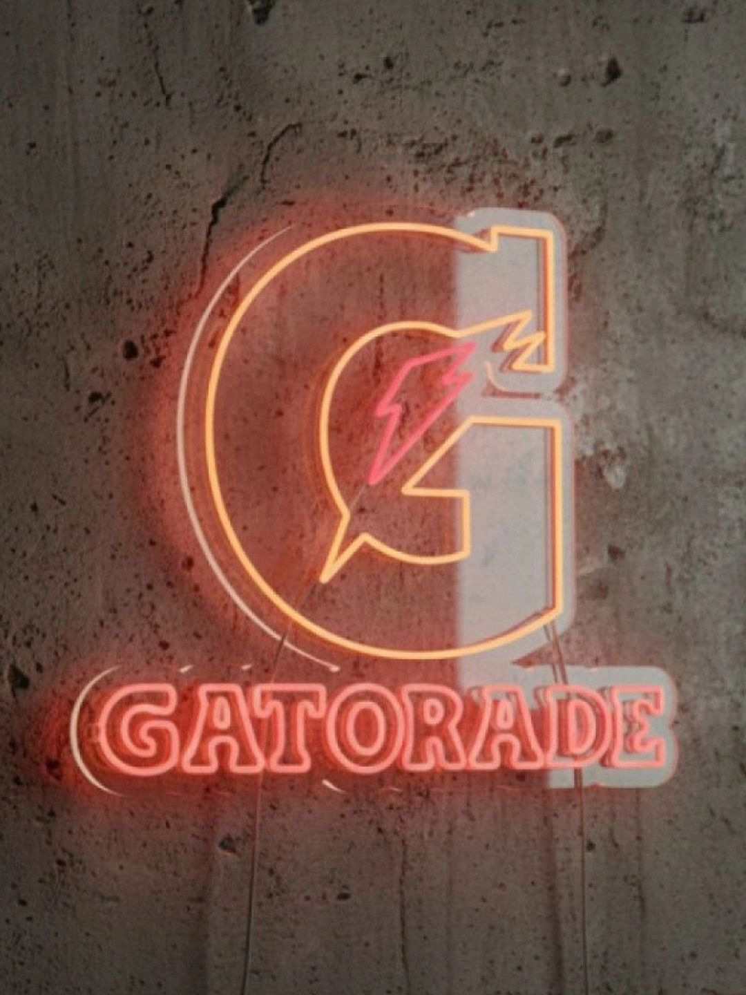 Custom Neon Transparent & Orange-Coloured Gatorade Neon Sign-picture-38