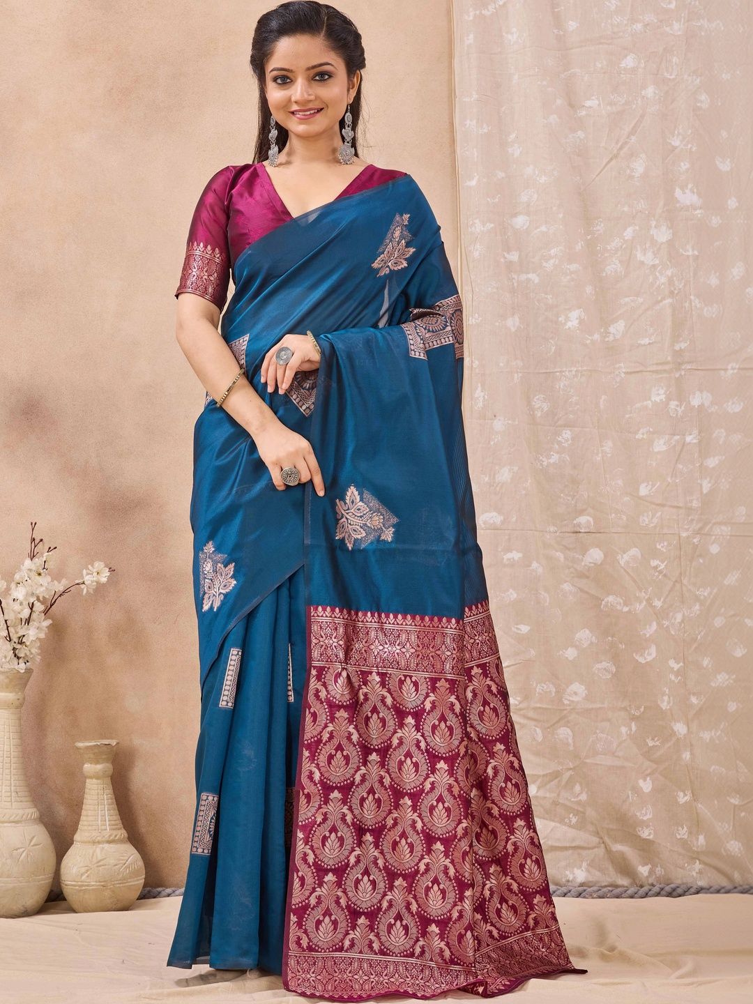 HERE&NOW Woven Design Zari Silk Cotton Banarasi Saree-picture-17