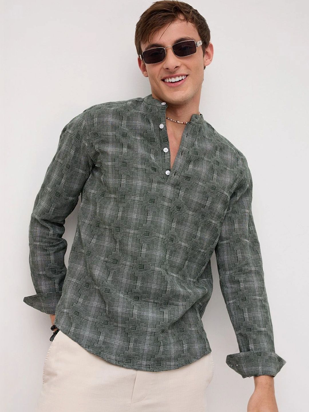 VASTRADO Men Checked Kurta-picture-19