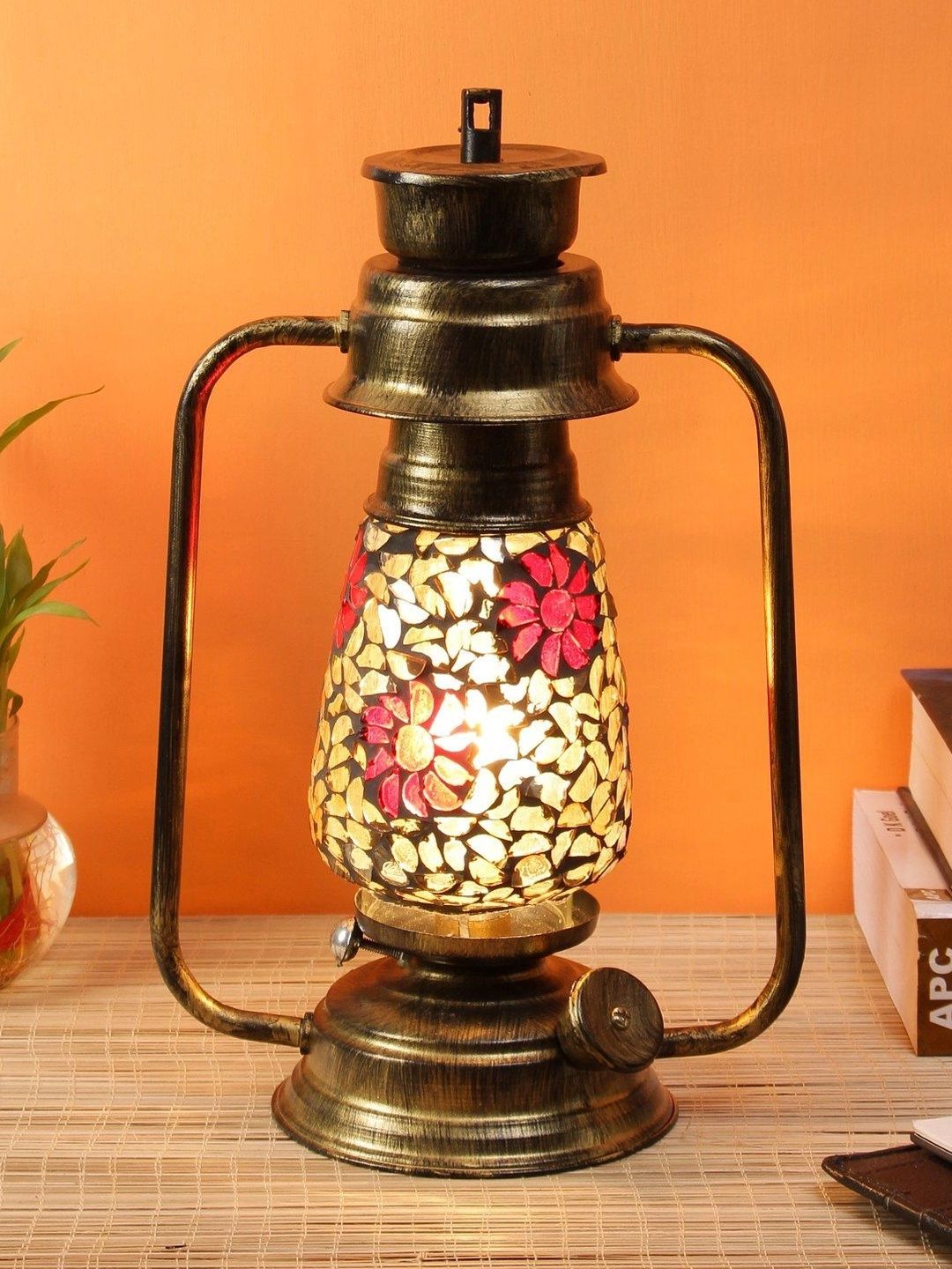 Myntra Elegant Homes Gold-Toned Textured Metal Traditional Frusturical Shaped Table Lamp-picture-41