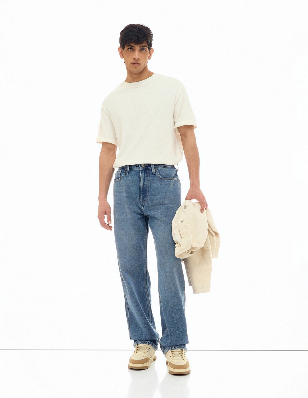 Flying Machine Men Relaxed Fit Mid-Rise Light Fade Stretchable Jeans deal from myntra Flying Machine Men Relaxed Fit Mid-Rise Light Fade Stretchable Jeans deal from myntra