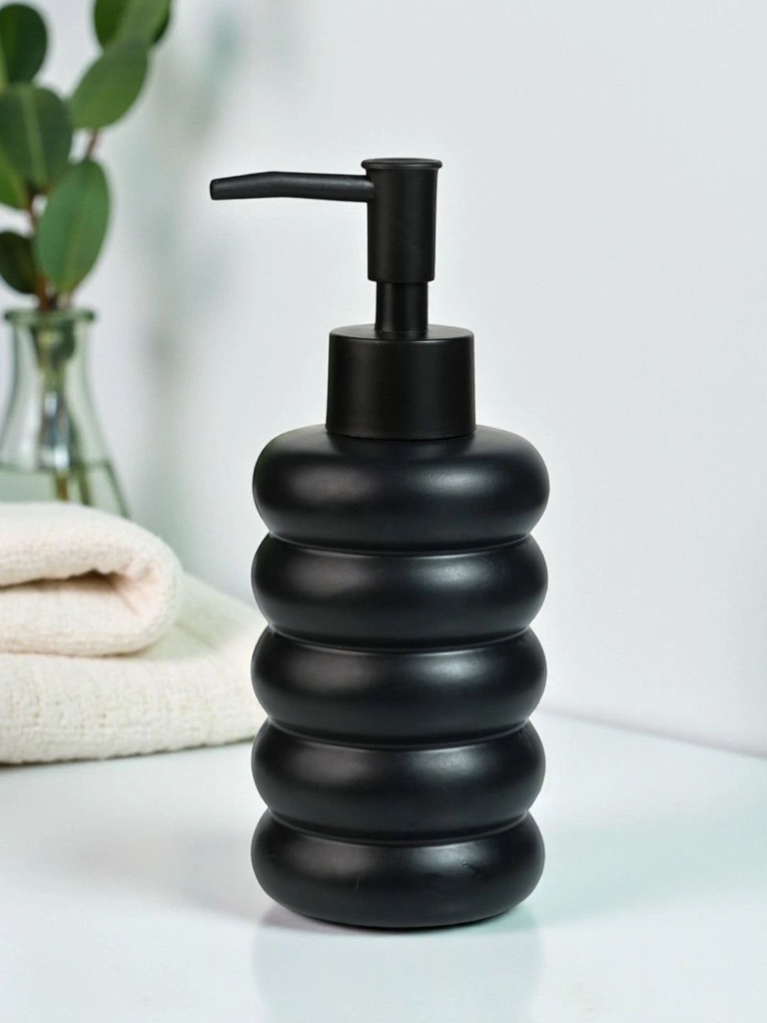 Kookee Black Abstract Ceramic Soap Dispenser-picture-13