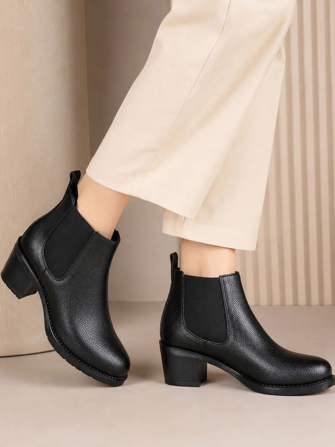Layasa Women Textured Round Toe Slip-On Chelsea Boots-picture-24