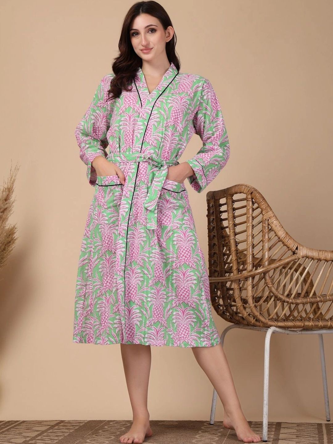Myntra Elegant Homes Green Floral Printed Pure Cotton Bath Robe With Belt-picture-29