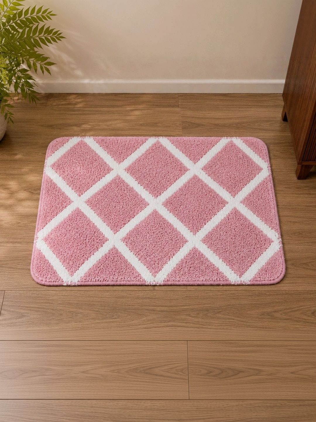 VIKCLIQUE Pink & White Ultra Soft Absorbent Anti-Skid Doormats-image-21