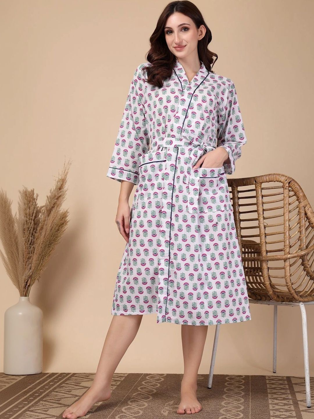 Myntra Elegant Homes White Floral Printed Pure Cotton Bath Robe With Belt-image-32